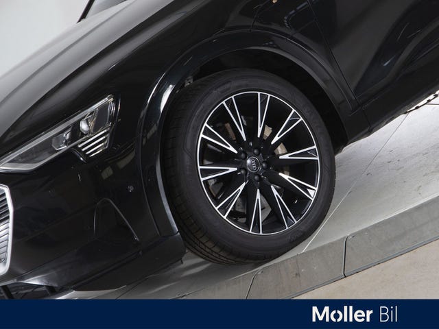 WAUZZZGEXLB011158 2020 AUDI E-TRON-4