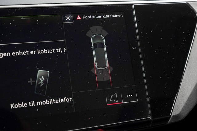 2021 AUDI E-TRON - 25