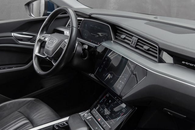 2020 AUDI E-TRON - 27