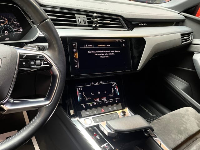 2020 AUDI E-TRON - 16