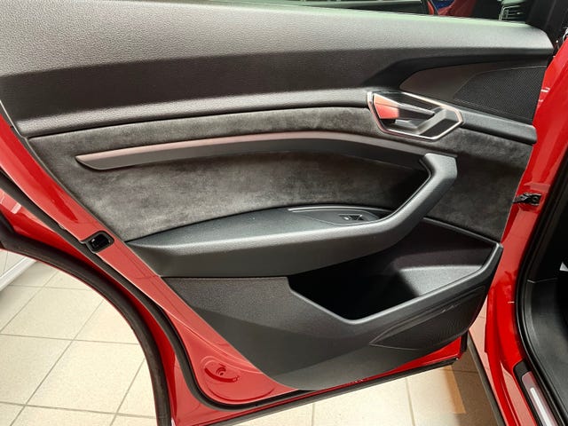 2020 AUDI E-TRON - 17