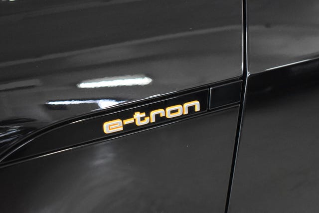 2020 AUDI E-TRON - 7