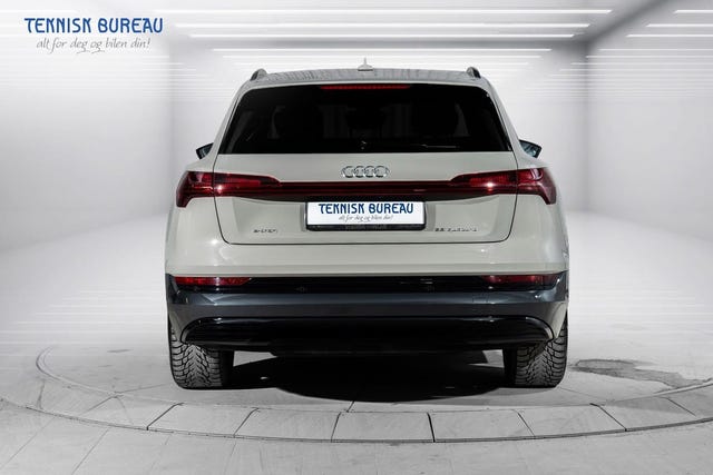 2020 AUDI E-TRON - 10