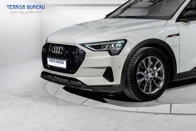 WAUZZZGE9LB008459 2020 AUDI E-TRON-1