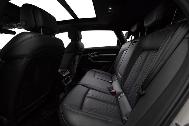 2020 AUDI E-TRON - 34