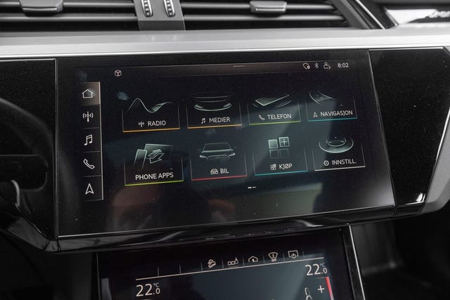 2020 AUDI E-TRON - 25