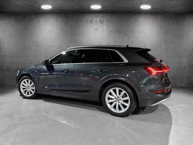 WAUZZZGE8LB038665 2020 AUDI E-TRON-3