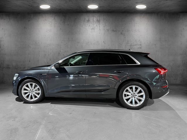 WAUZZZGE8LB038665 2020 AUDI E-TRON-2