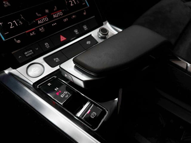 2020 AUDI E-TRON - 16