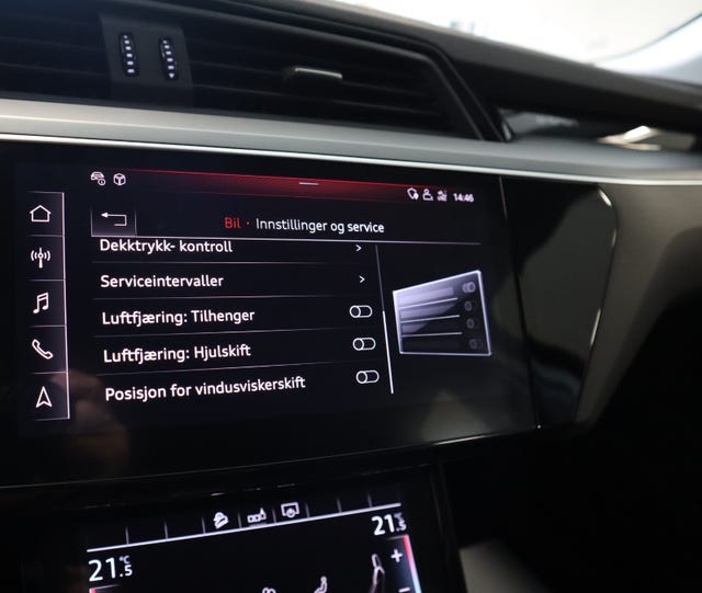 2020 AUDI E-TRON - 30