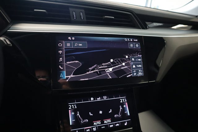 2020 AUDI E-TRON - 24
