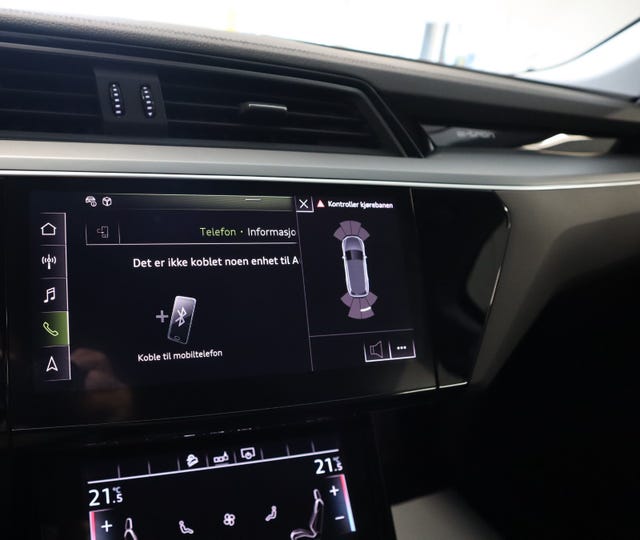 2020 AUDI E-TRON - 28