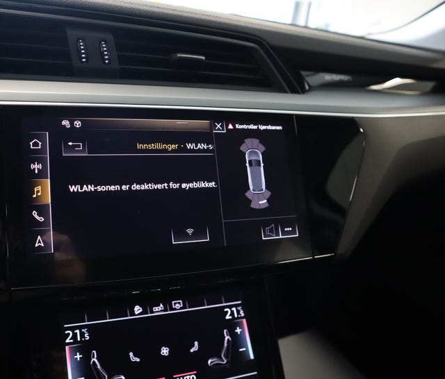 2020 AUDI E-TRON - 27
