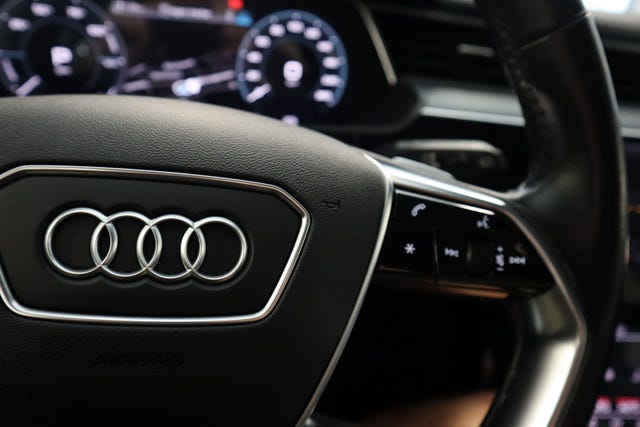 2020 AUDI E-TRON - 32