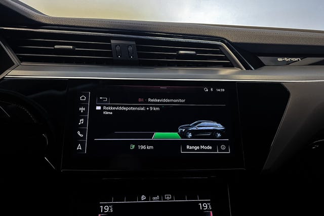 2020 AUDI E-TRON - 20