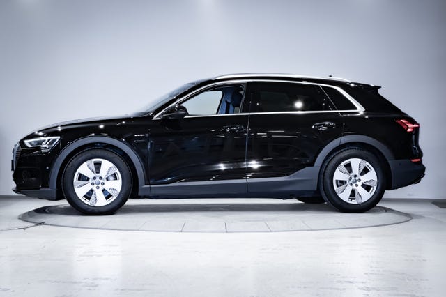 2020 AUDI E-TRON - 11