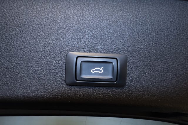 2020 AUDI E-TRON - 32