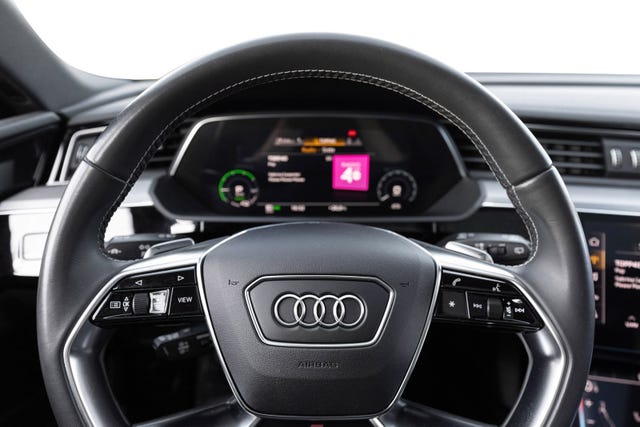 2020 AUDI E-TRON - 16