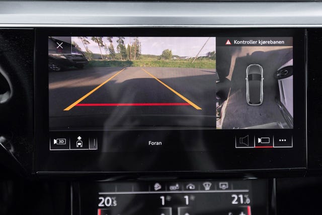 2020 AUDI E-TRON - 26