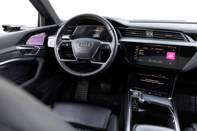 2020 AUDI E-TRON - 34