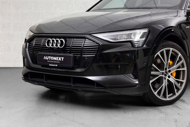 WAUZZZGE7LB017998 2020 AUDI E-TRON-5