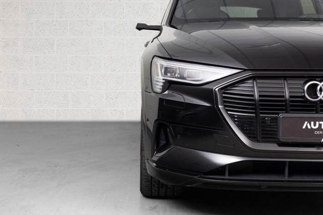 2020 AUDI E-TRON - 10