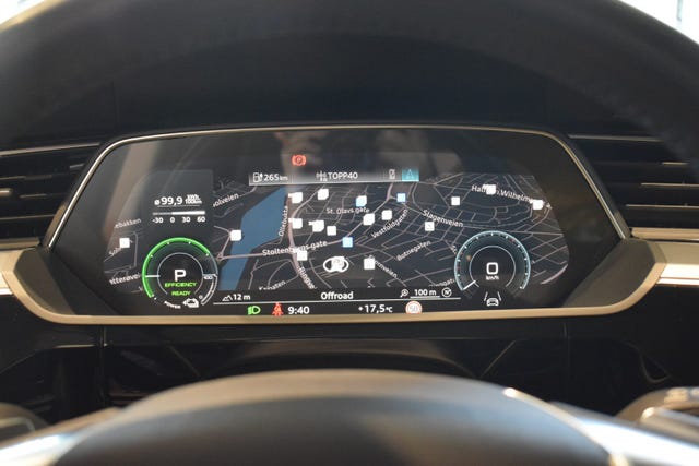 2021 AUDI E-TRON - 13