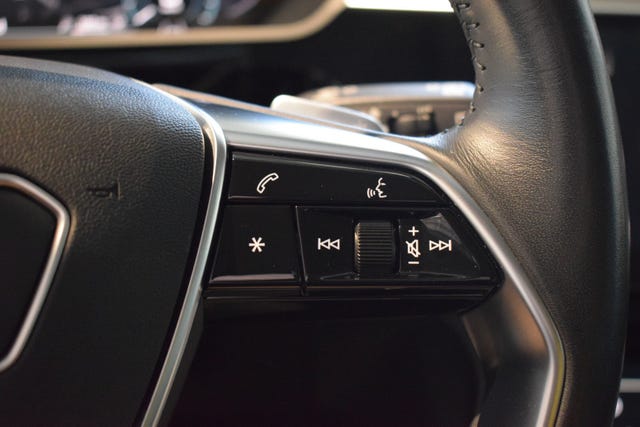 2021 AUDI E-TRON - 12