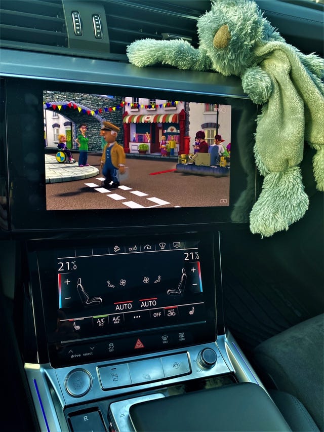 2020 AUDI E-TRON - 10