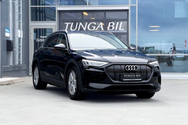 null 2020 AUDI E-TRON-3