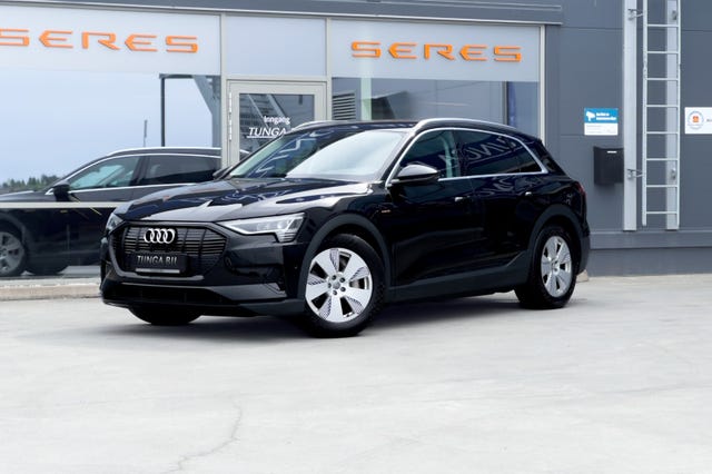 null 2020 AUDI E-TRON-1