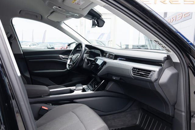 2020 AUDI E-TRON - 13
