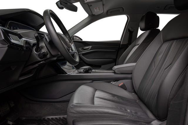 2021 AUDI E-TRON - 10