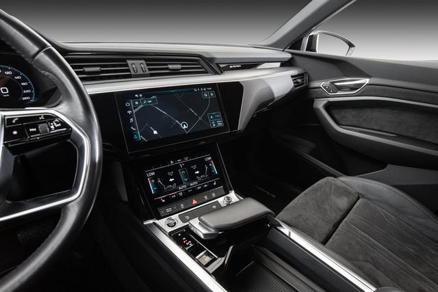 2021 AUDI E-TRON - 16