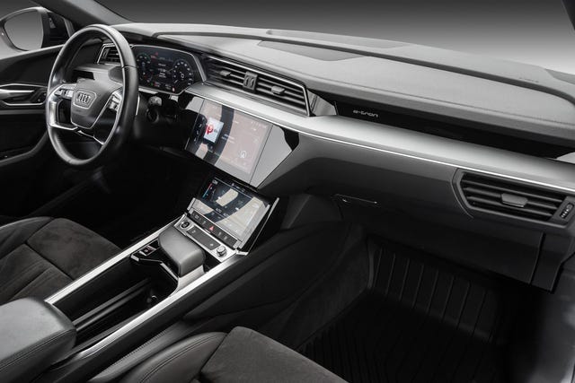 2021 AUDI E-TRON - 28