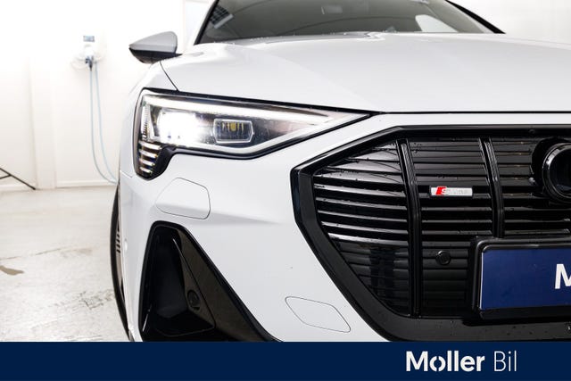 WAUZZZGE8MB027201 2021 AUDI E-TRON-3