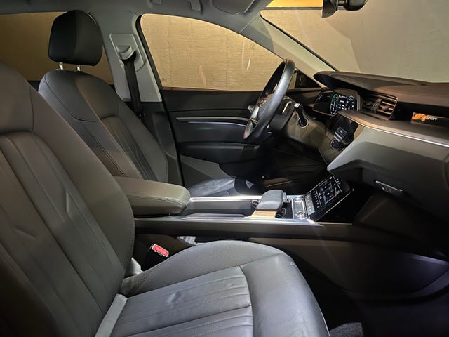 2020 AUDI E-TRON - 19