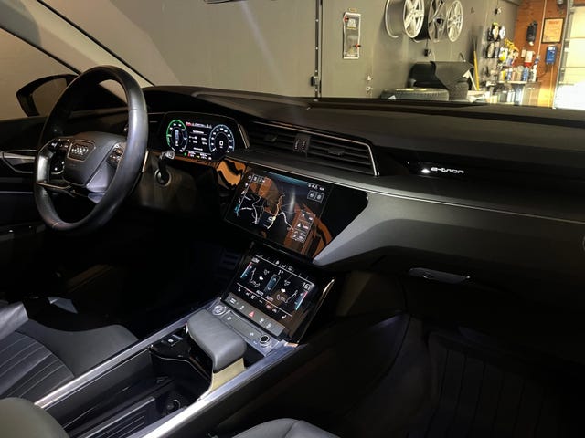 2020 AUDI E-TRON - 18
