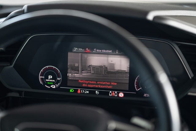 2020 AUDI E-TRON - 17