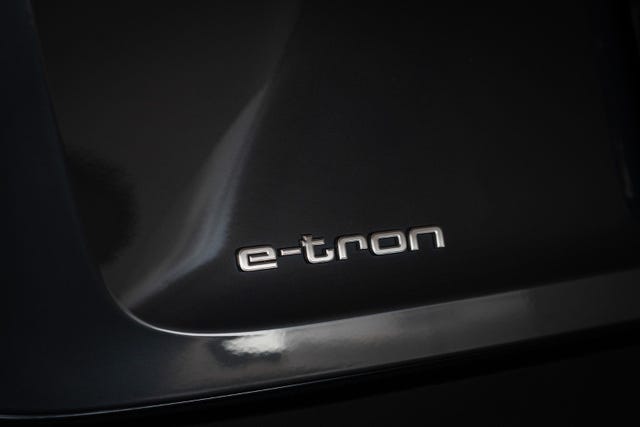 2020 AUDI E-TRON - 27