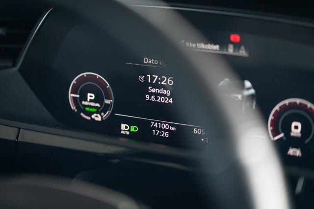 2020 AUDI E-TRON - 12