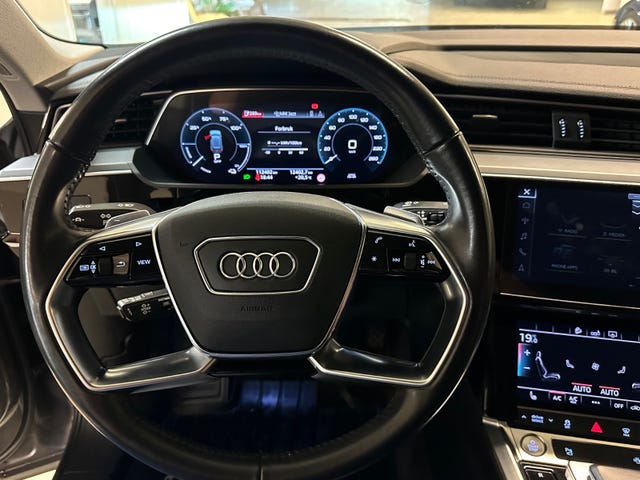 2020 AUDI E-TRON - 10