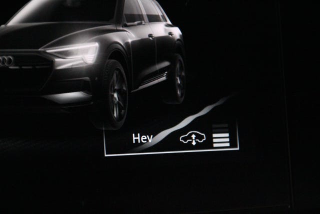 2020 AUDI E-TRON - 31
