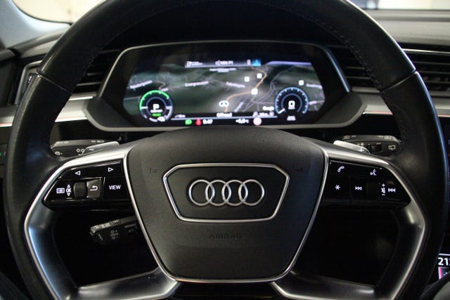 2020 AUDI E-TRON - 18