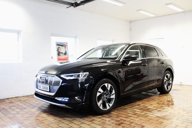 null 2020 AUDI E-TRON-1