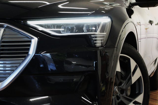 2020 AUDI E-TRON - 8