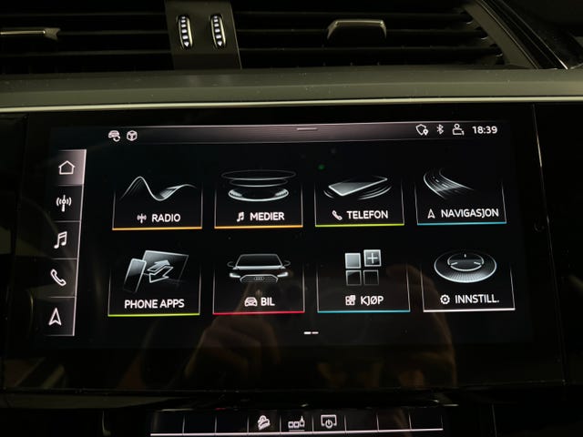 2020 AUDI E-TRON - 23