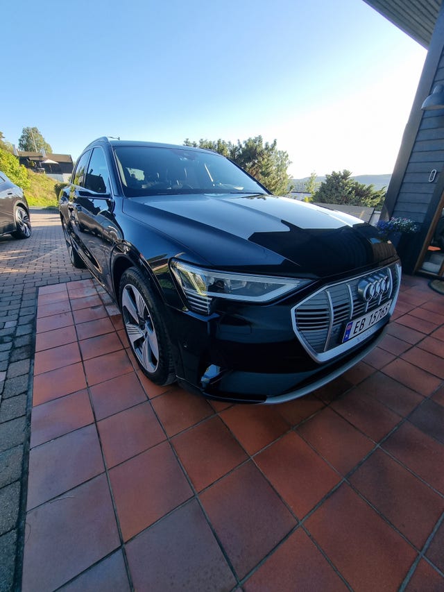 WAUZZZGE0LB008530 2020 AUDI E-TRON-3