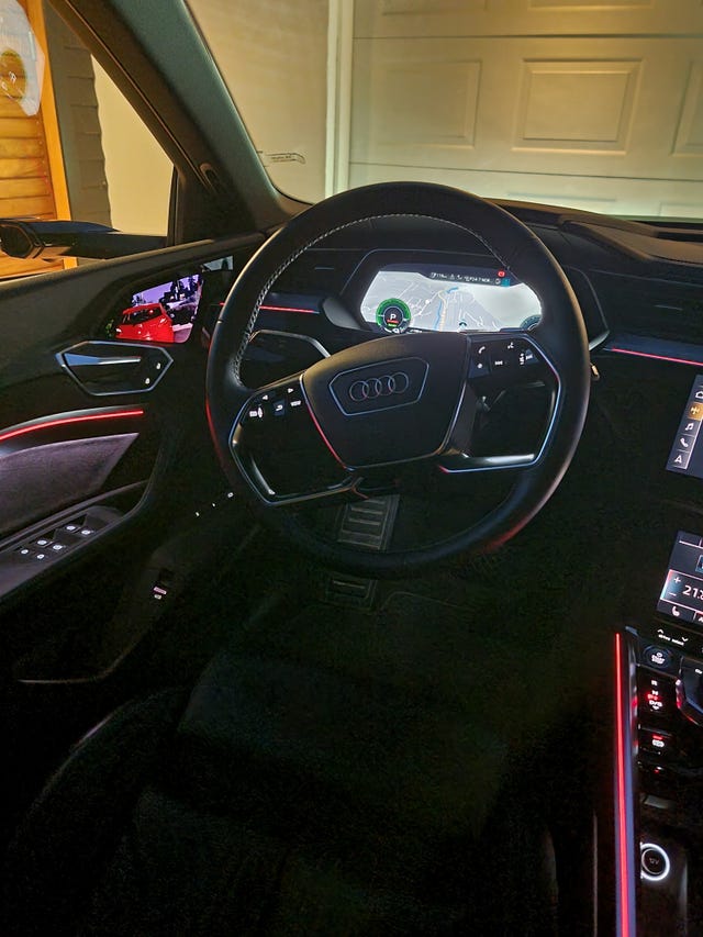 2020 AUDI E-TRON - 20