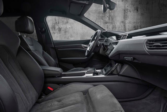 2020 AUDI E-TRON - 21